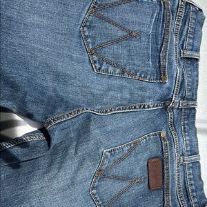 Wrangler Men's Slim Straight Jeans 34x34- Classic Blue